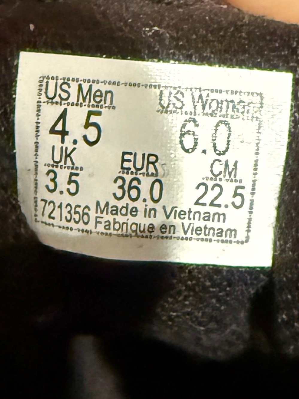 Vans X Disney Nightmare Before
Christmas Old Skool - Picture 16 of 16